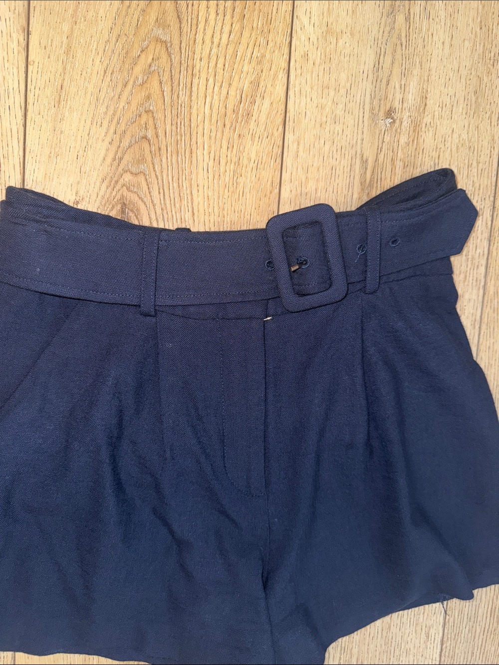 Veronica Beard Shorts - Picture 2 of 5